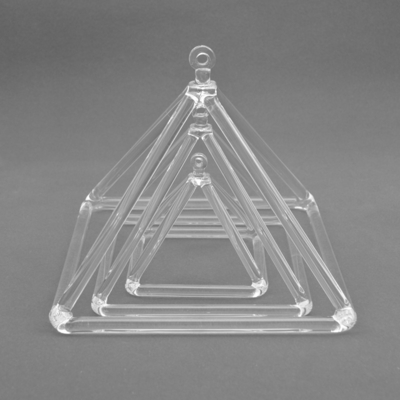 PIRÁMIDE DE CRISTAL DE CUARZO CANTANTE