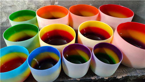 Juego de cuencos cantores de cristal de cuarzo con color arcoíris esmerilado para terapia del alma o curación