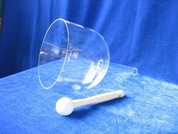 Cuenco de canto de cristal transparente con maleta de transporte