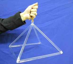 pirámide de cristal de cuarzo personalizada para terapia de sonido