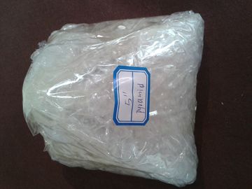 Pirámide de canto de cristal de cuarzo para entretenimiento no musical