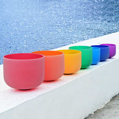 Cuenco de canto de cristal de cuarzo helado de color 7pcs Chakra Set Sanación de sonido con bolsas de transporte