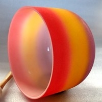 Juego de 7 cuencos cantores de cristal de cuarzo esmerilado con diseño de Chakra, con mazos y estuche