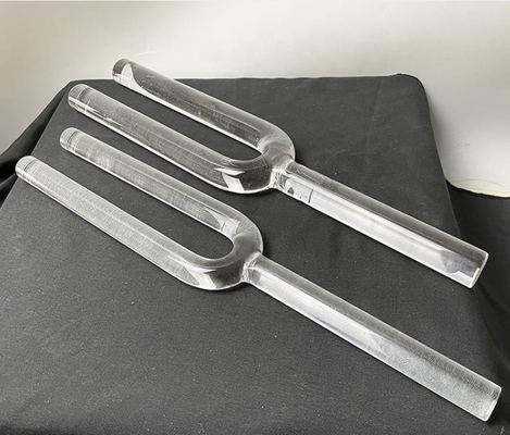 Perfecto sonido de cristal de afinación tenedor para la curación de sonido