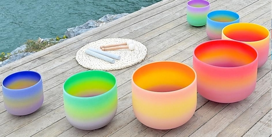 Cuenco de canto de cristal de cuarzo de color arco iris helado para terapia de almas o curación hecho en China