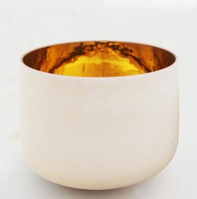 Cuenco de canto de cristal recubierto de oro