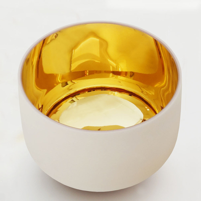 Cuenco de canto de cristal recubierto de oro