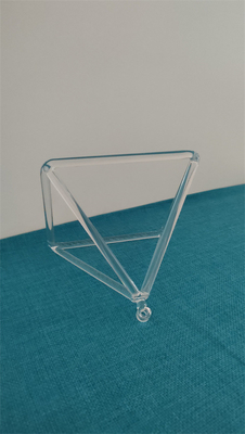 Pirámide de cuarzo con accesorios