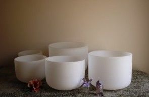 Direct Manufacturer White Chakra Tuned Quartz Singing Bowl with ORINGS and chakra note FSB951
